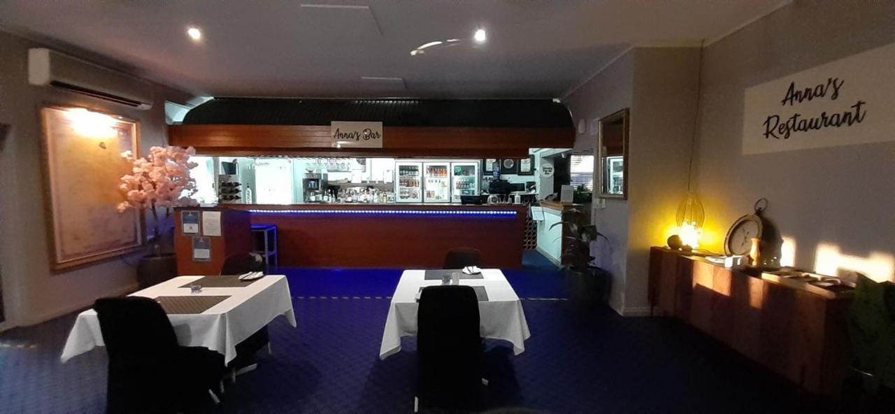 Bluestone Motor Inn Тенънт Крийк Екстериор снимка