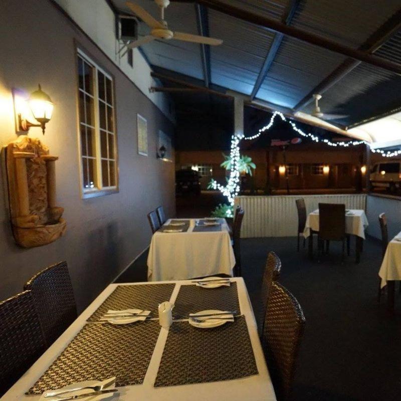 Bluestone Motor Inn Тенънт Крийк Екстериор снимка